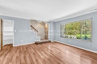 Building Photo - 3137 Seacrest Ave