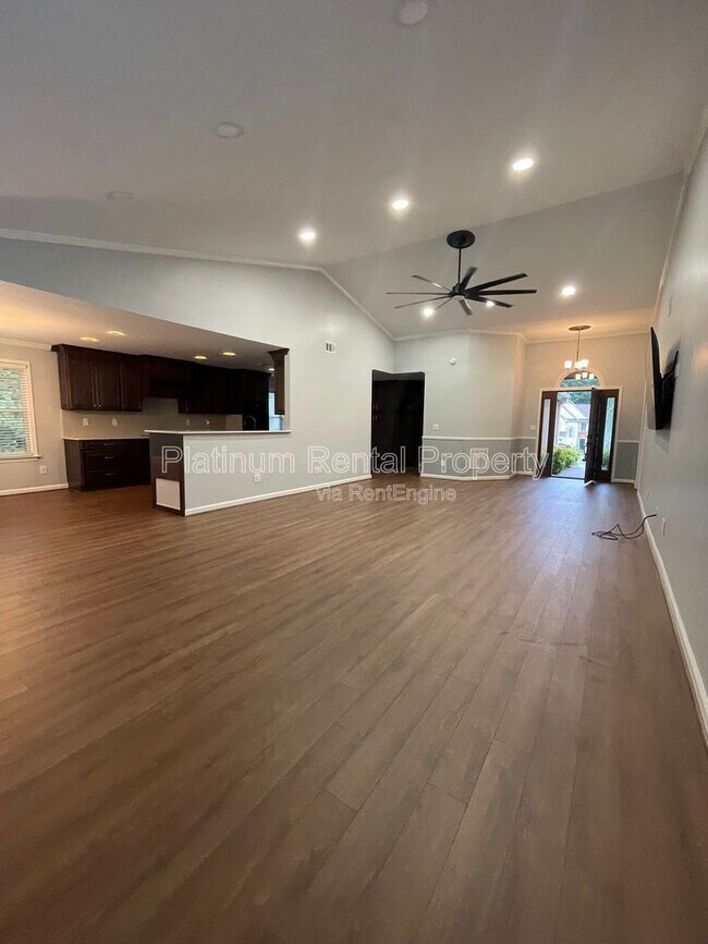 Building Photo - 1745 Berry Ct