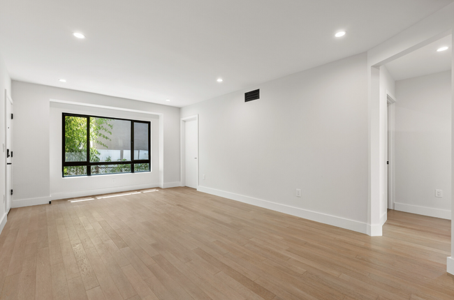 Building Photo - 1444 - 1450 1/2 S Crescent Heights Blvd Lo...