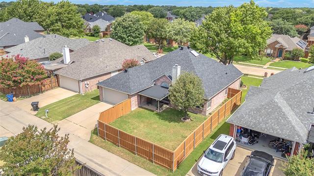 Building Photo - 10809 River Oaks Dr