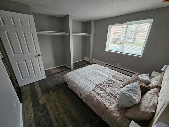 Building Photo - 13430 Euclid Ave