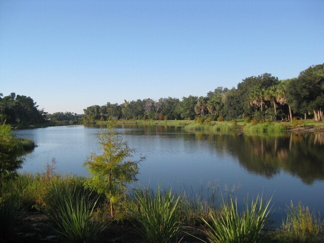 Building Photo - 2116 SE Eatonville Dr