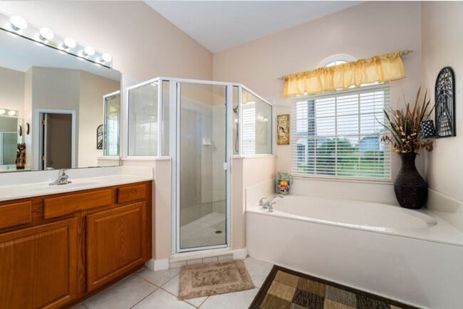 Building Photo - 141 Prestwick Dr