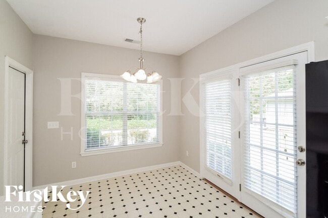 Building Photo - 5749 Marchester Cir