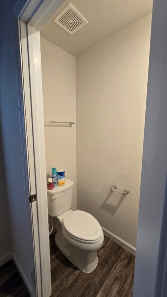 Building Photo - 99 Manilla Cir