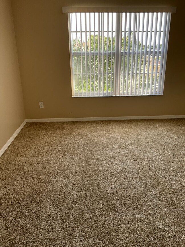 Building Photo - Beautiful Corner Lot