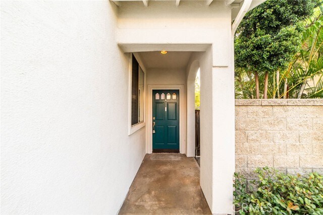 Building Photo - 27 Larkmead