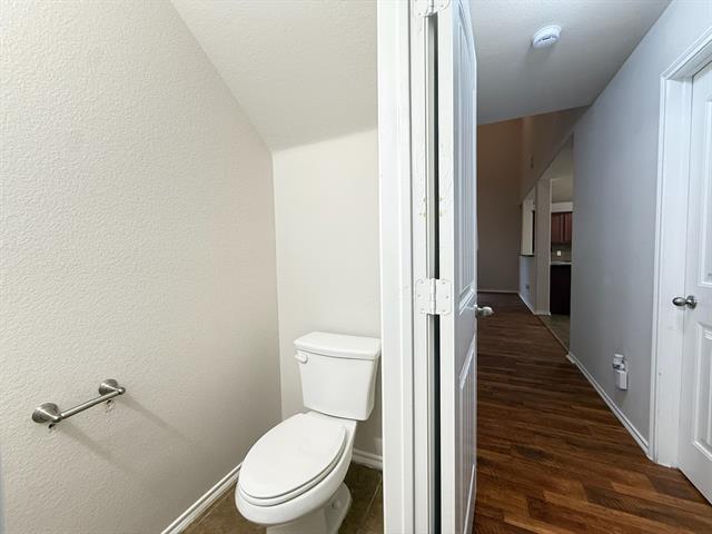 Building Photo - 701 Westwood Ct