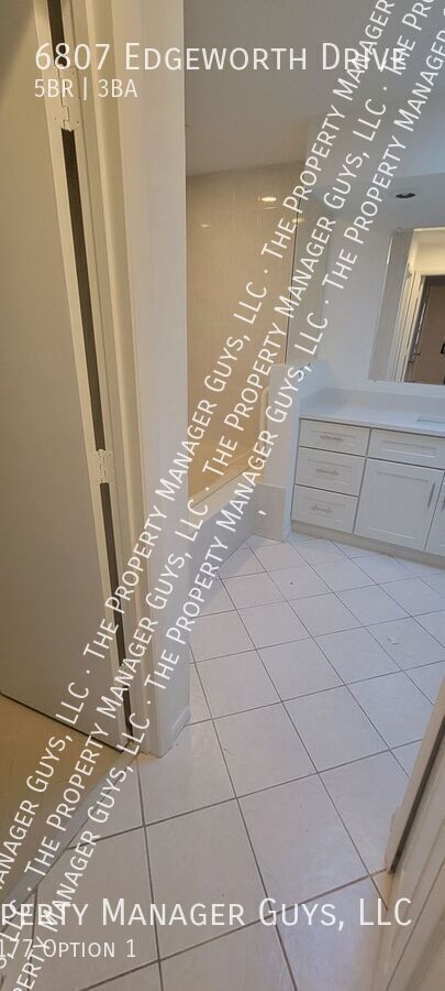 Building Photo - 6807 Edgeworth Dr