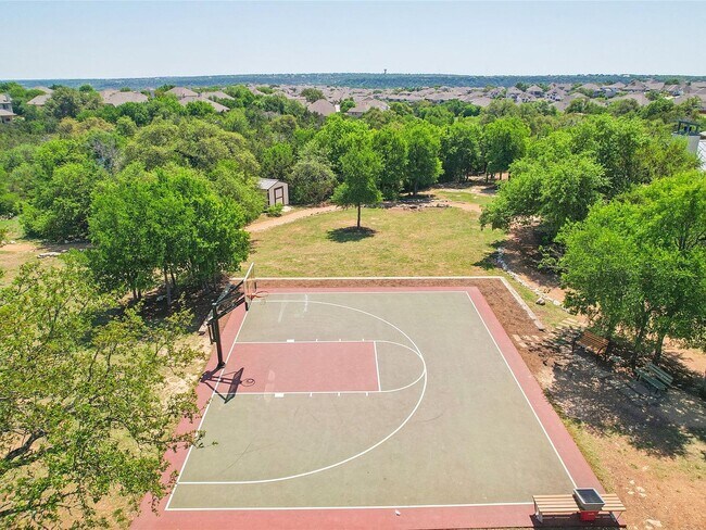 Building Photo - 600 Saturnia Dr