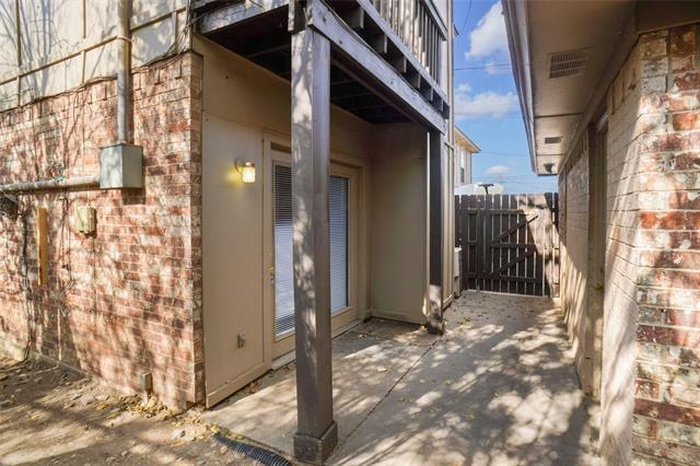 Building Photo - 3833 Coates Cir