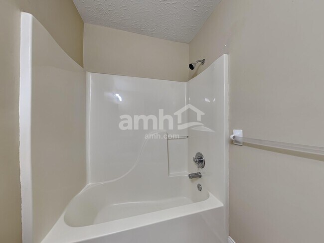 Building Photo - 1073 Ivoryhill Dr