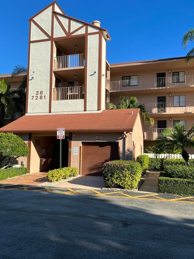 Building Photo - 7281 Amberly Ln