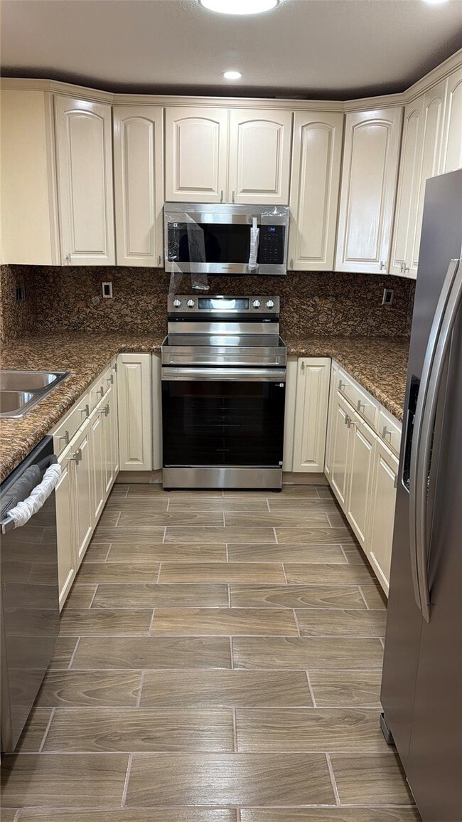 Building Photo - 10777 W Sample Rd