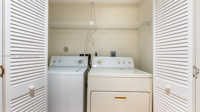 Building Photo - 7554 Stirling Rd