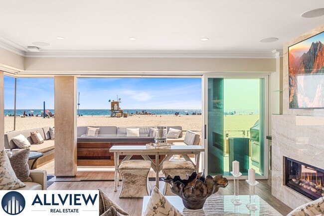 Primary Photo - Stunning Beach House located on Newport Be...