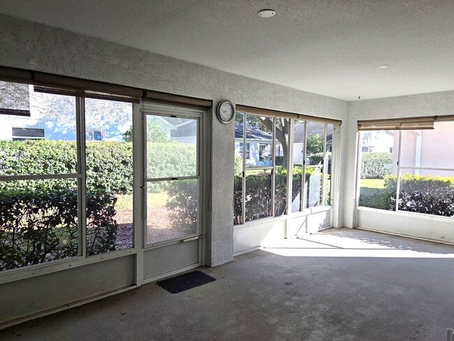 Building Photo - 3/2 In King's Ridge 55+ Community