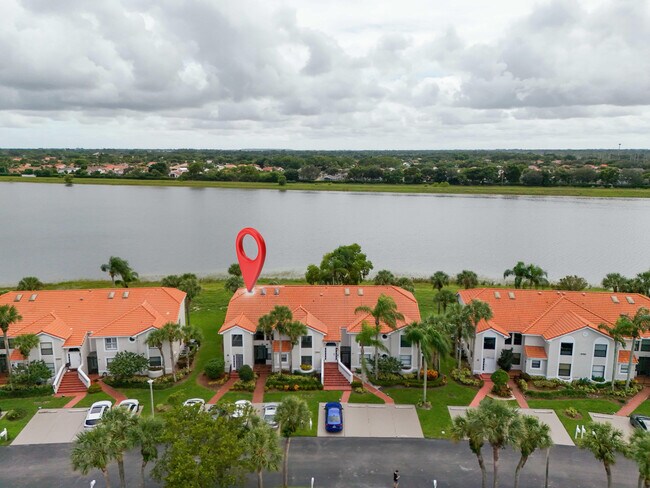 Building Photo - 10910 Lakemore Ln