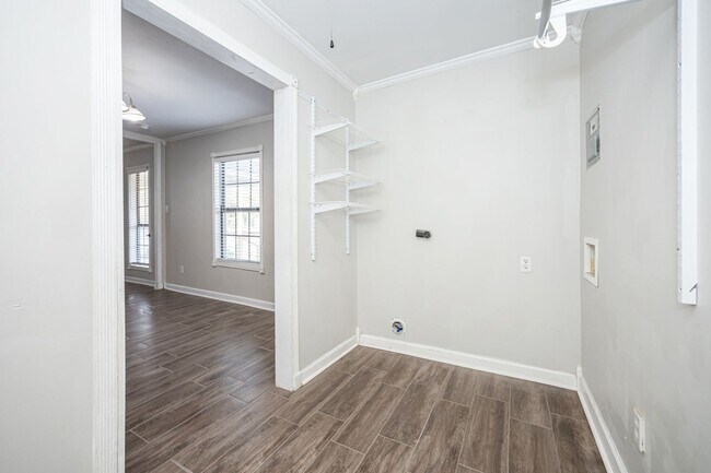Building Photo - 2303 12th St