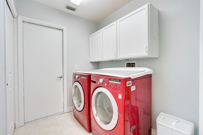 Building Photo - Executive Four-Bedroom Pool Home