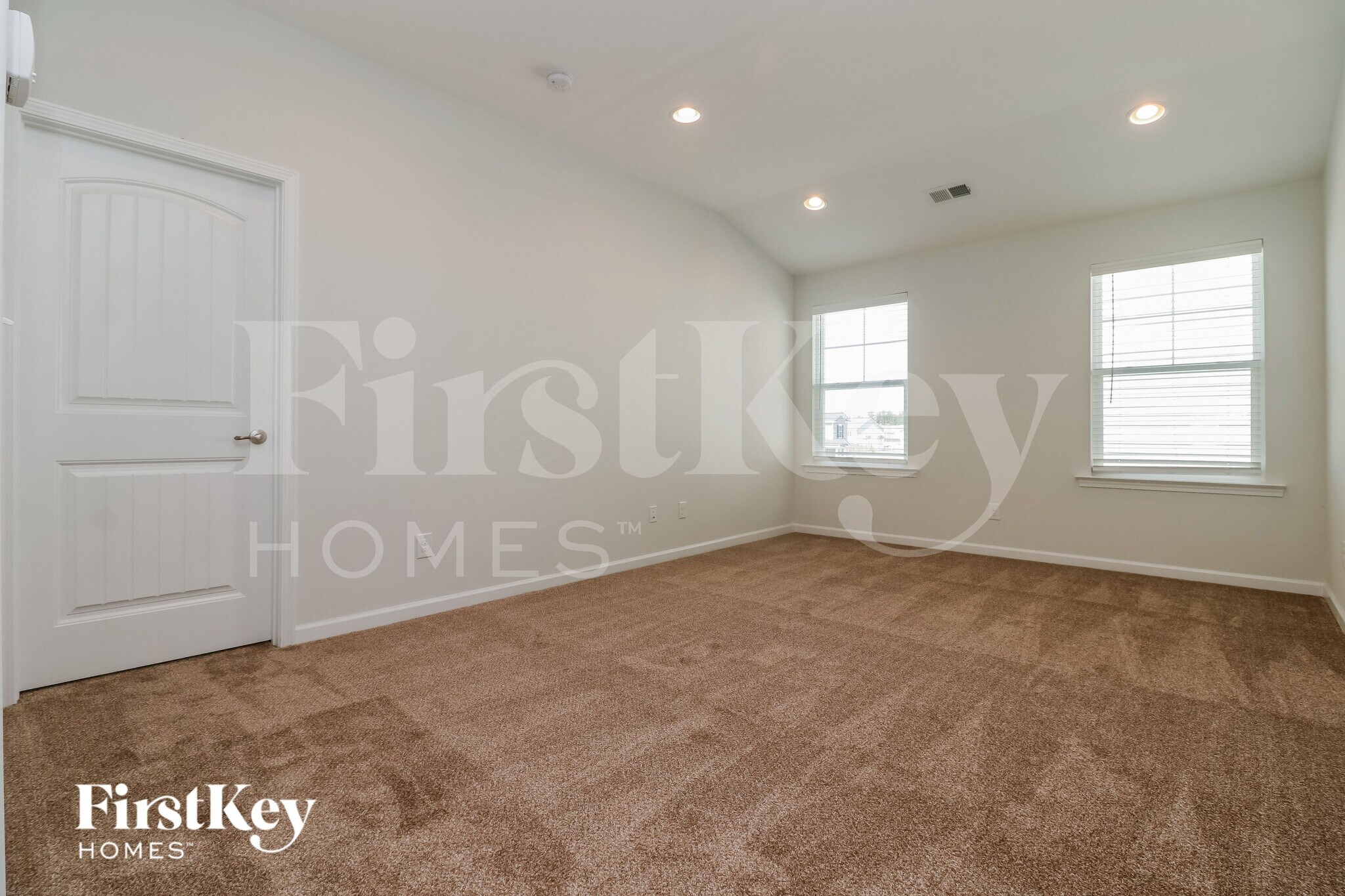 Building Photo - 421 Sanctuary Park Dr