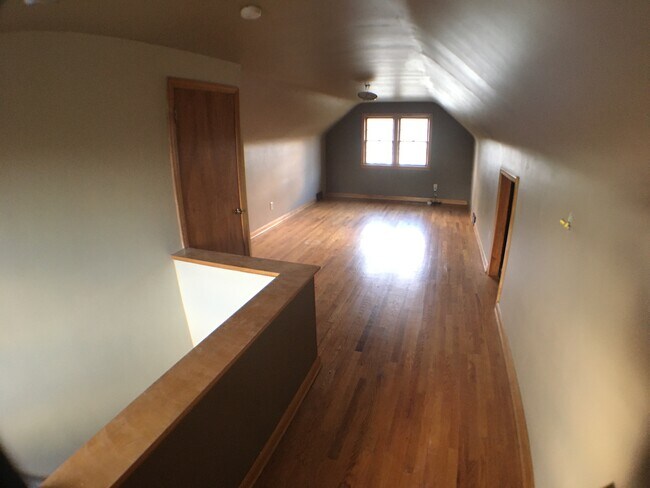 Building Photo - 1470 Brown St