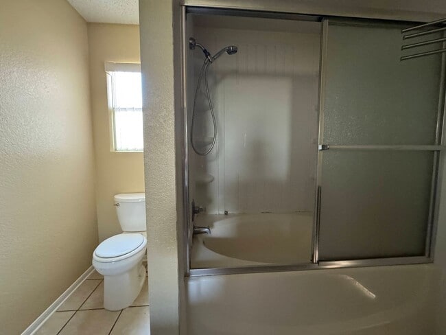 Building Photo - 4602 Hank Dr