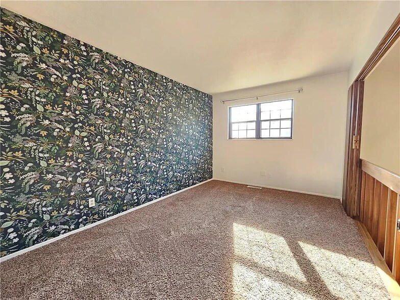 Building Photo - 1492 Sanzon Dr