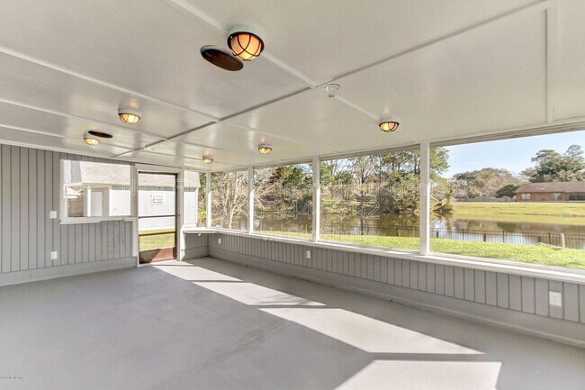 Building Photo - 4428 Pilgrim Way