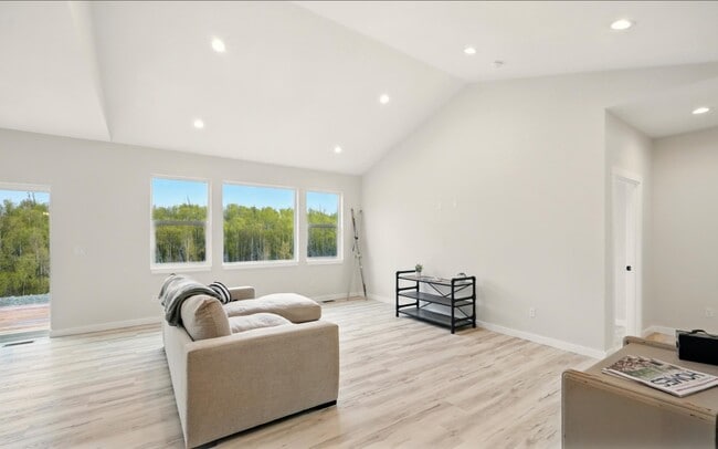 Building Photo - 5273 W Jaxton Cir