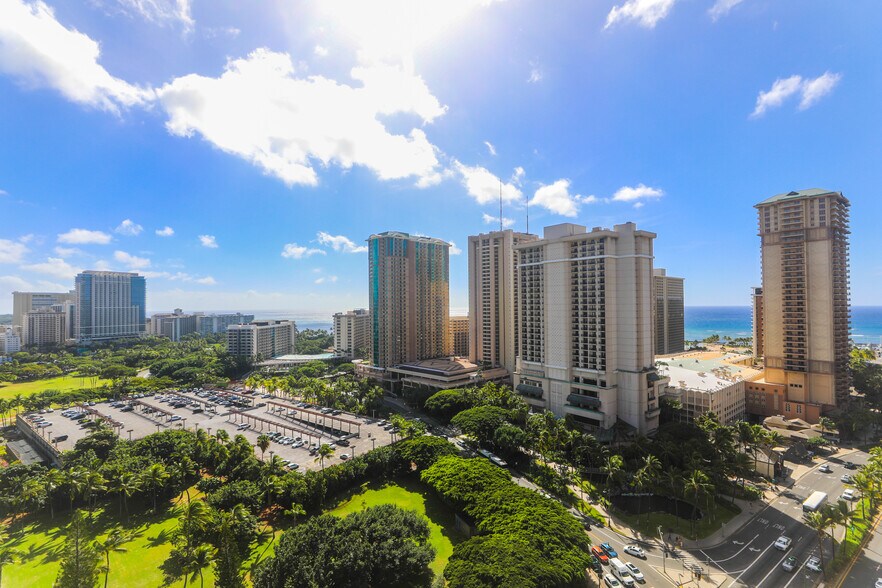 Building Photo - 1910 Ala Moana Blvd