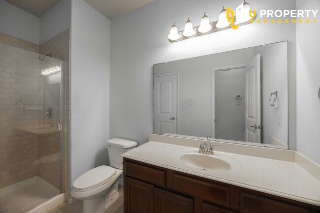 Building Photo - LUXURY TOWNHOME IN CRAIG RANCH COMMUNITY