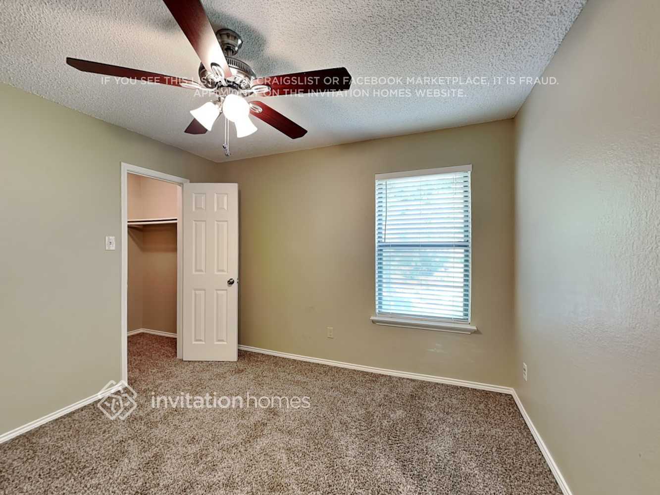 Building Photo - 1517 Woodvale Dr