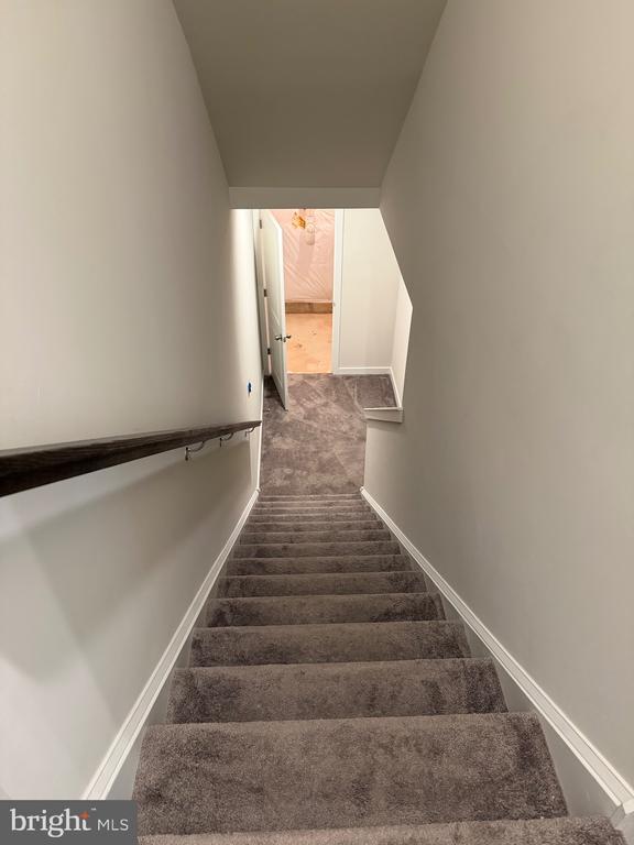 Building Photo - 127 Painters Wy