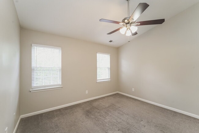 Building Photo - 316 Wrayhill Dr