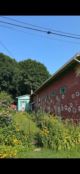 Building Photo - 3 Meadow St