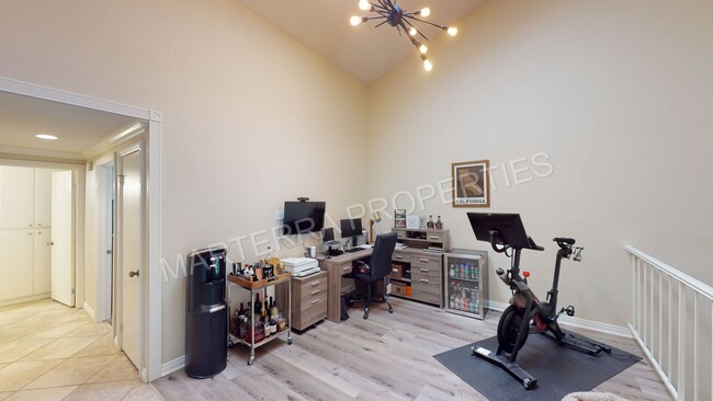 Building Photo - Beautiful 2 bed/2 Bath Home in Costa Mesa!