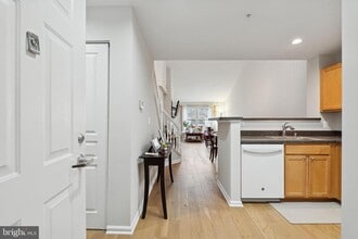 Building Photo - 12000 Market St