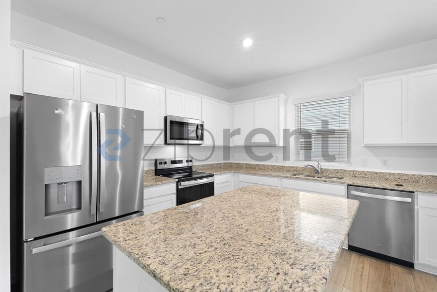 Building Photo - 3038 Langhorne Ave SW