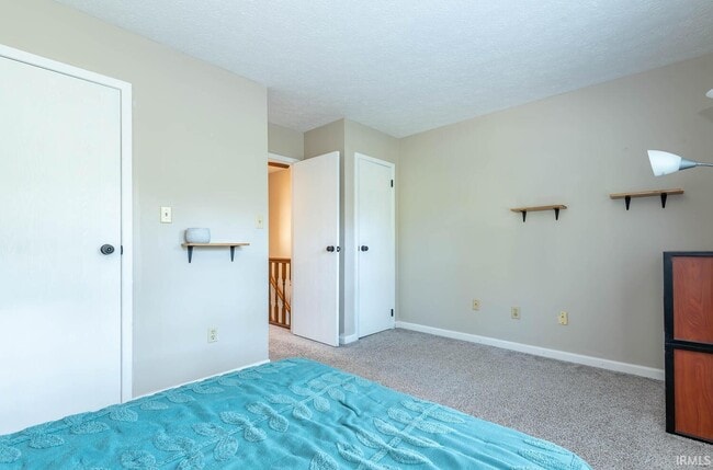 Building Photo - 2457 S Burberry Ln