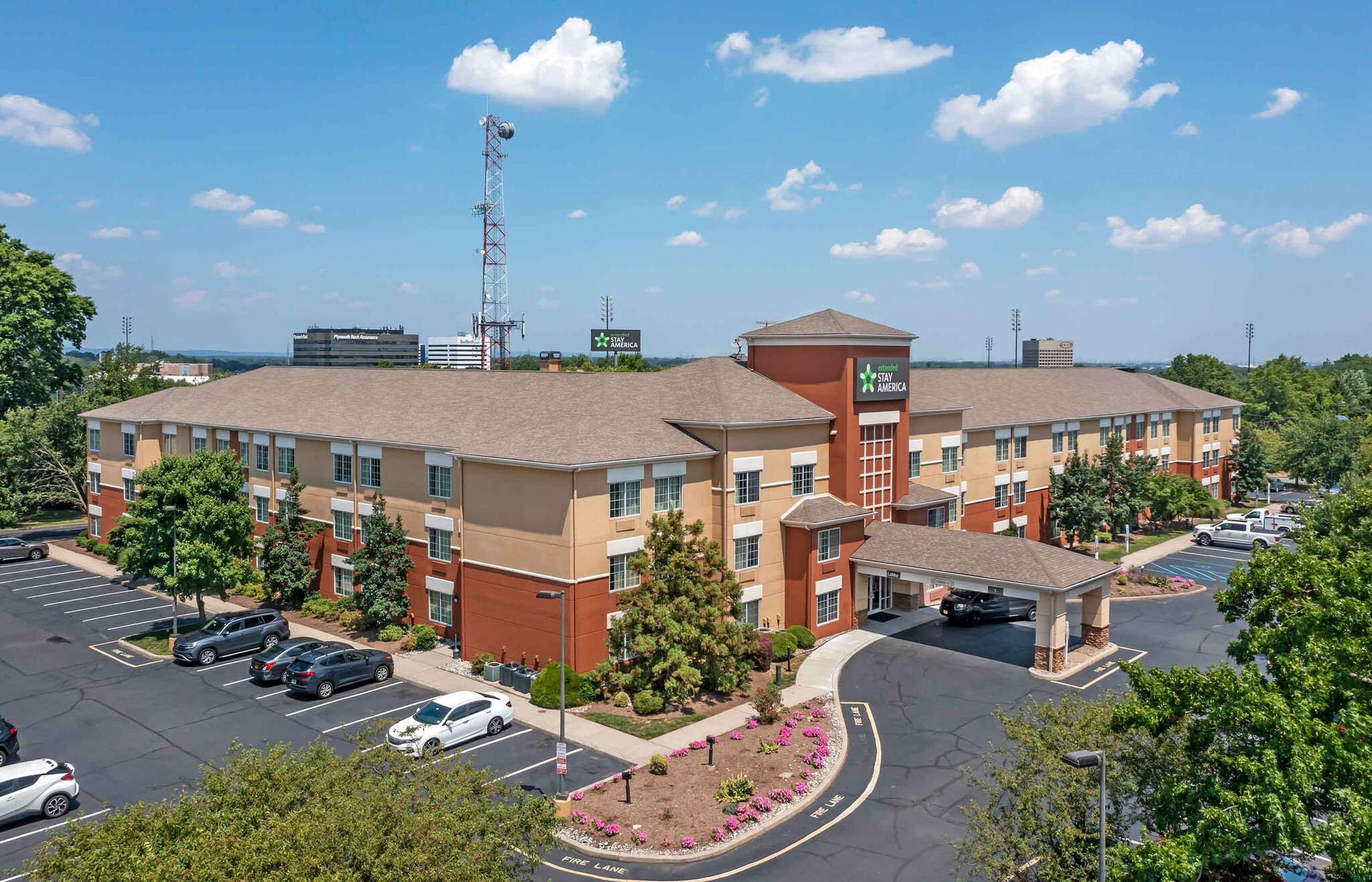 Building Photo - Furnished Studio-Newark - Woodbridge