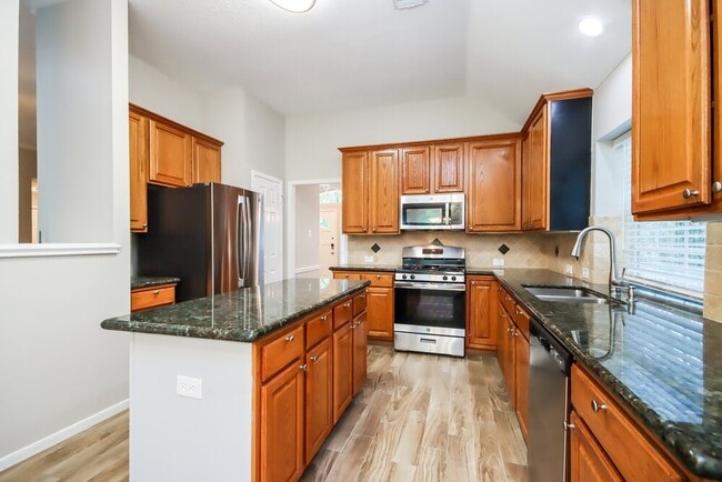 Building Photo - 1414 Summer Rain Dr