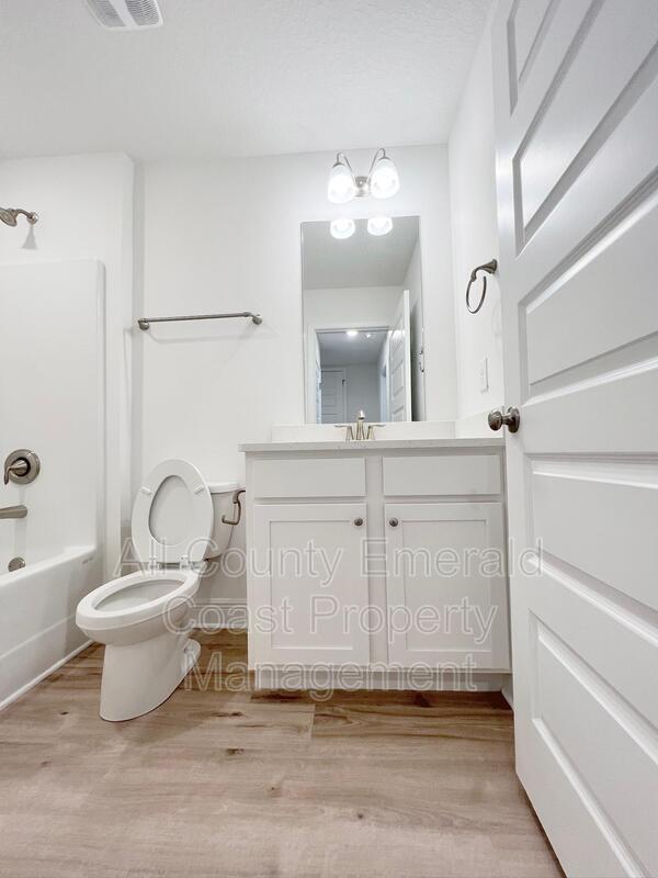 Building Photo - 10 Redbird Lp