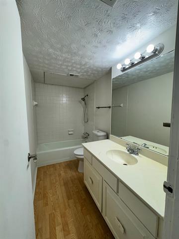 Building Photo - 7418 Fair Oaks Ave