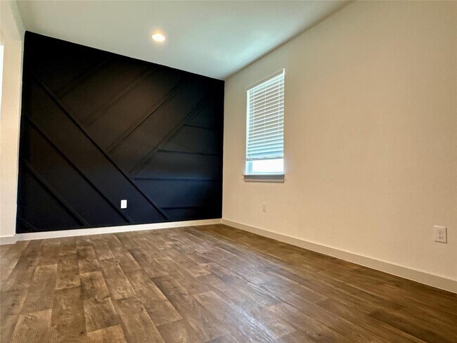 Building Photo - 4712 Quarrybank Dr.