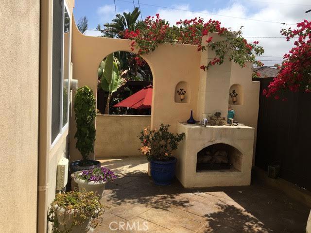 Building Photo - 224 Cll De Madrid