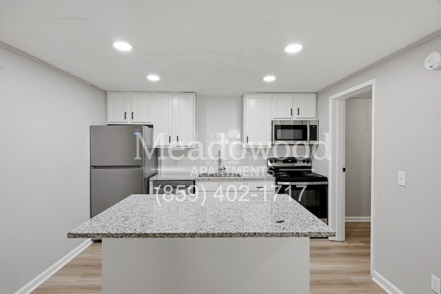 Building Photo - Meadowood Apartments