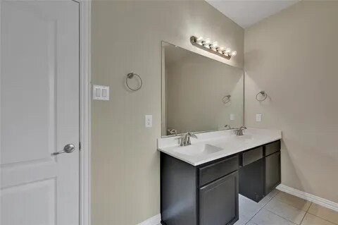 Building Photo - 10414 Matterhorn Dr