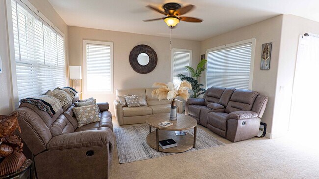 Building Photo - 91-220-220 Kuanoo Pl