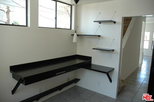 Building Photo - 3675 Keystone Av